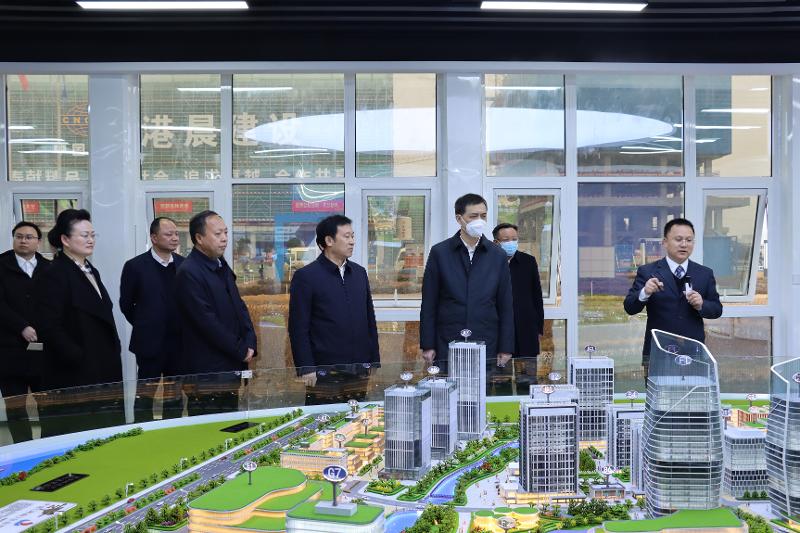 2023年2月，湖南省人民政府副省長(zhǎng)周海兵到港晨公司岳陽(yáng)自貿(mào)片區(qū)數(shù)字經(jīng)濟(jì)產(chǎn)業(yè)綜合體建設(shè)項(xiàng)目調(diào)研指導(dǎo)工作