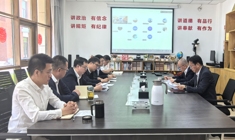 唐文方到華北公司調研指導工作